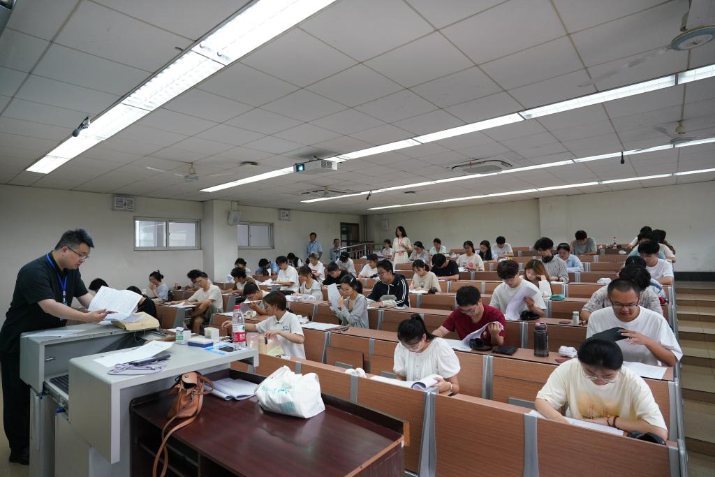 be54bb62287a8786fb6f2303e42fc48e7d6c62b99a08de95e4c1d0d8f94a19ec.0.JPG