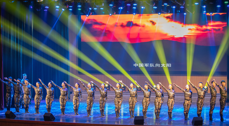 演出-13_副本.jpg 演出-13_副本.jpg