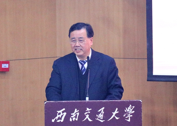 书记讲话2_副本.jpg 书记讲话2_副本.jpg